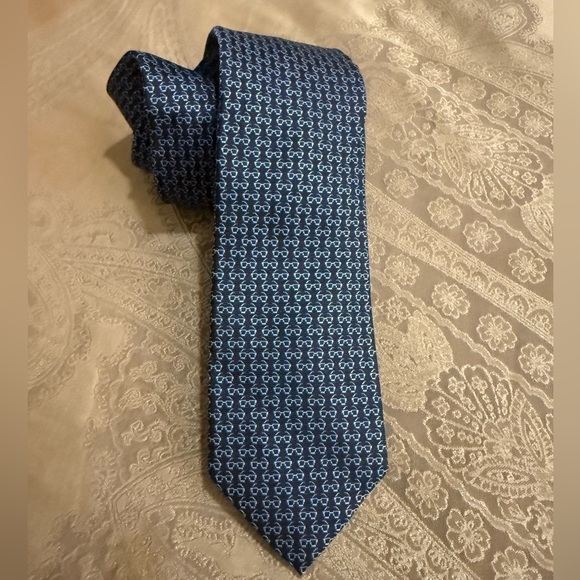 Salvatore Ferragamo Mens Blue Glasses Print Silk Tie - Picture 3 of 7